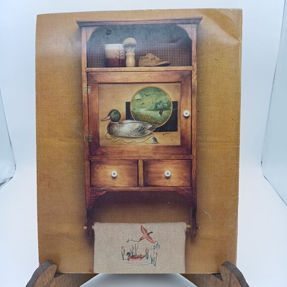 Heart to Heart a Country Collection by Gretchen Cagle 1983 Vintage Craft Pattern - Picture 3 of 3